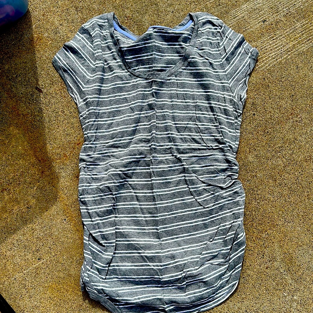 Maternity shirt, size large